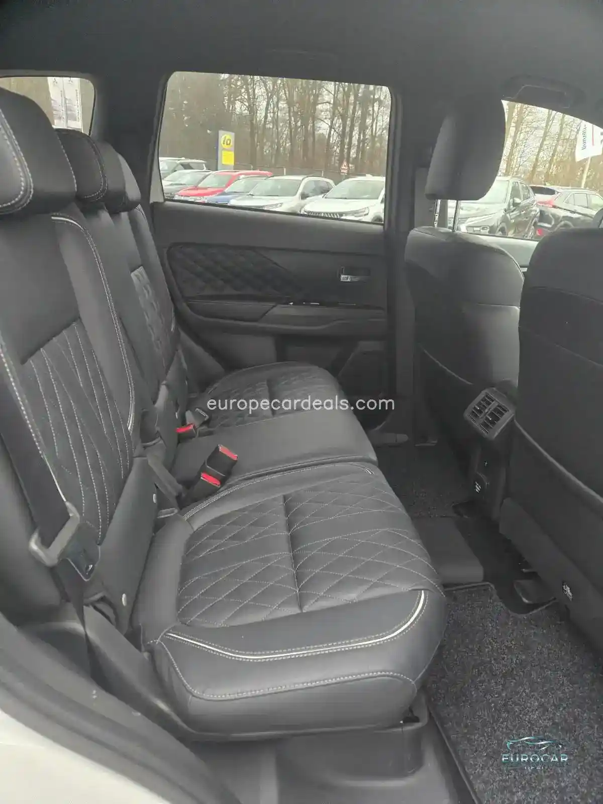 Mitsubishi Plug-in Hybrid Outlander