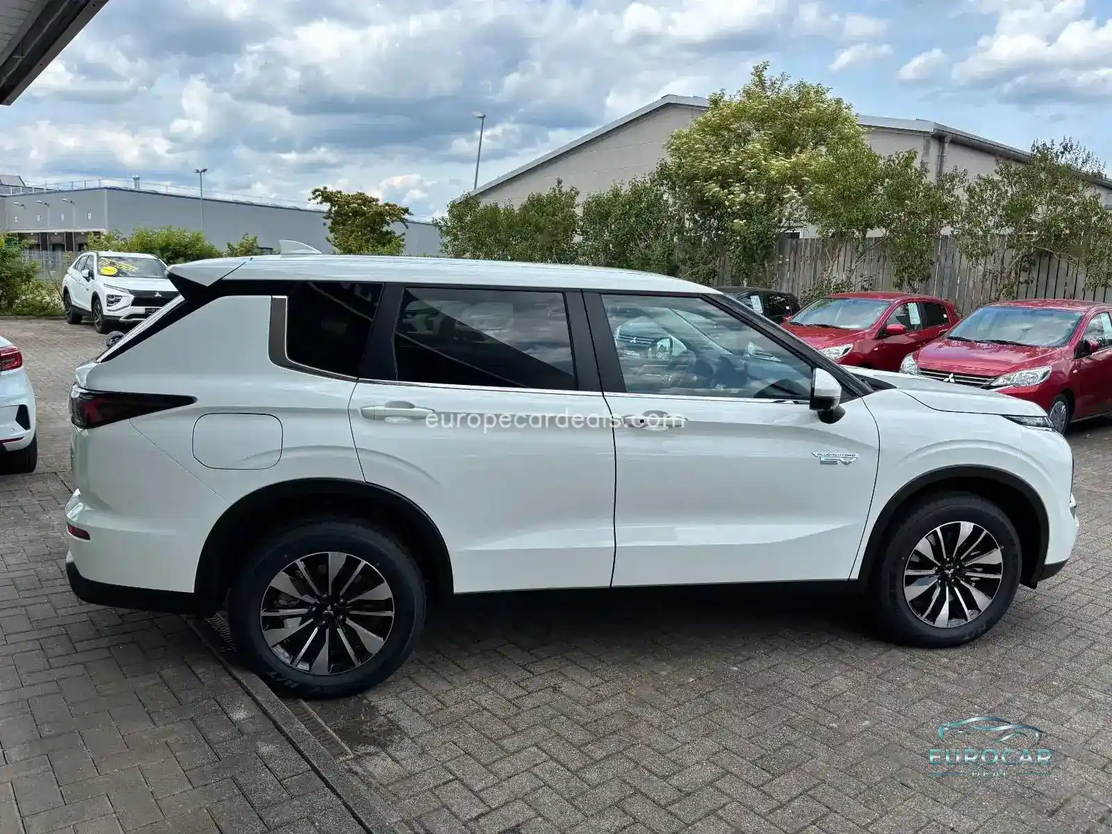 Mitsubishi Plug-in Hybrid Outlander