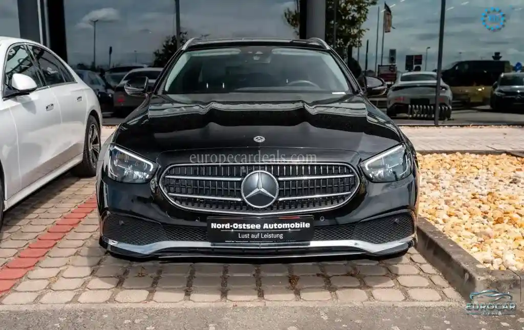 Mercedes-Benz E 200