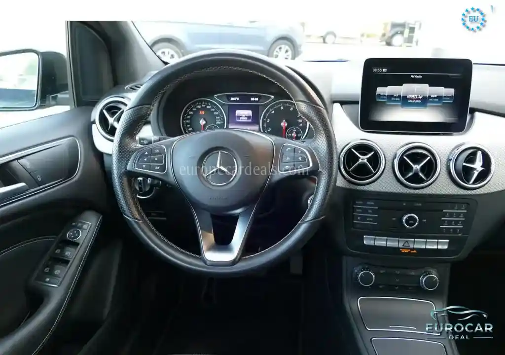 Mercedes-Benz B 200