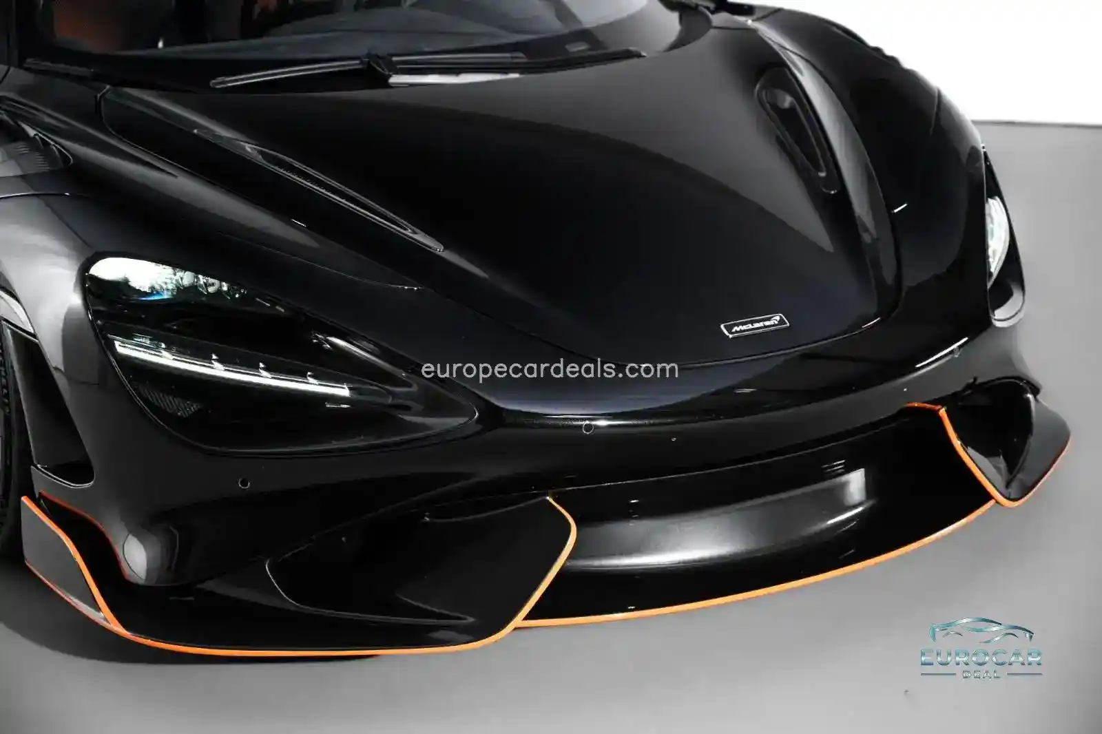 McLaren 765LT