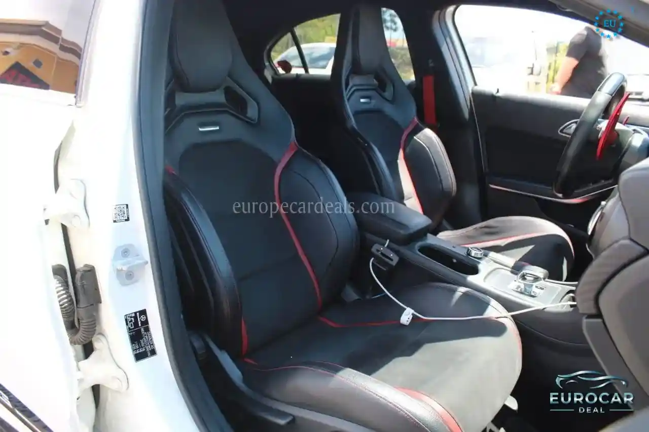 Mercedes-Benz A 45 AMG