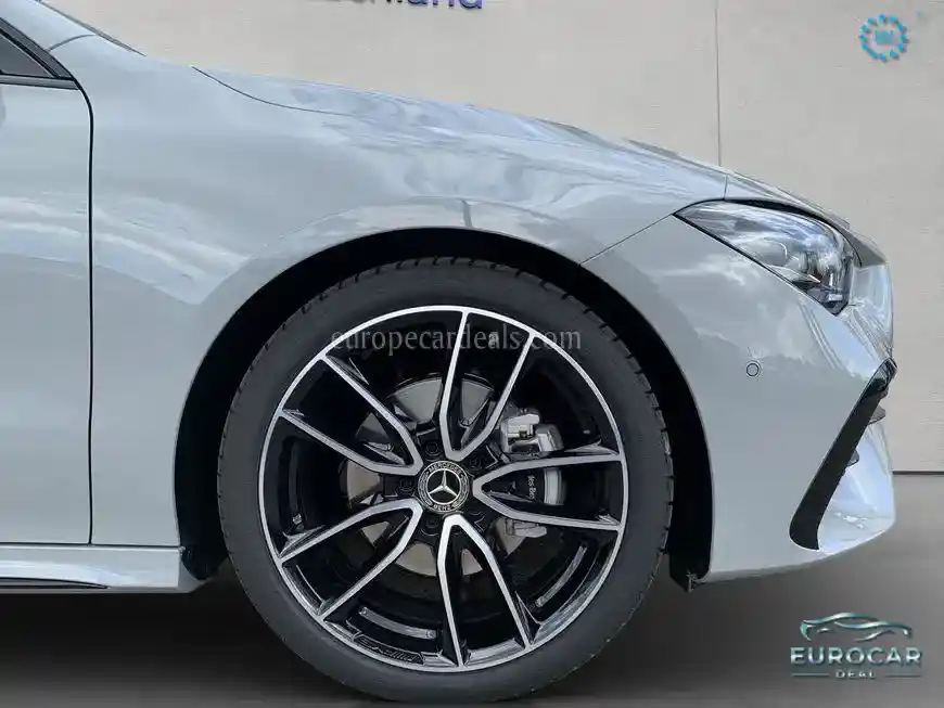 Mercedes-Benz CLA 180