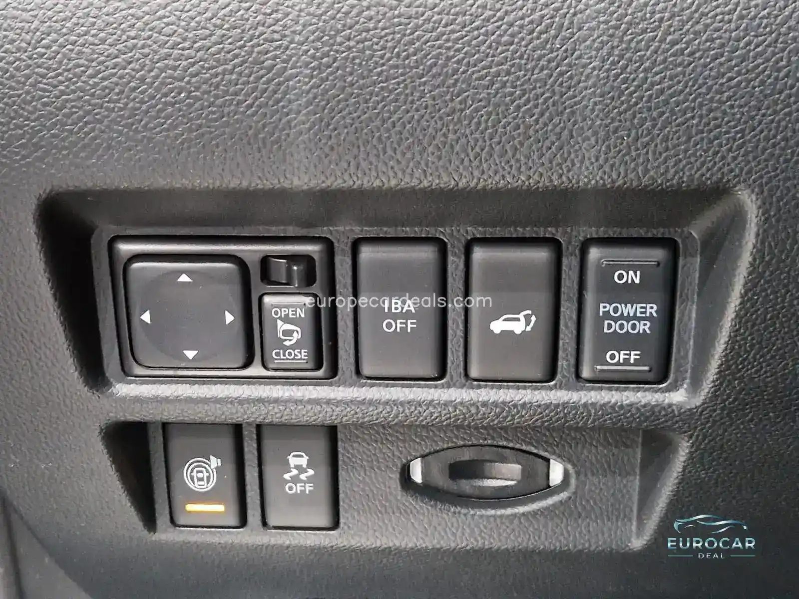 Infiniti QX70