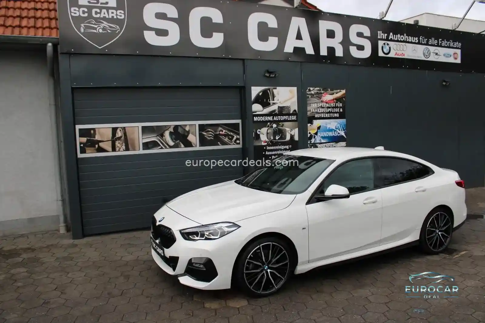 BMW 218