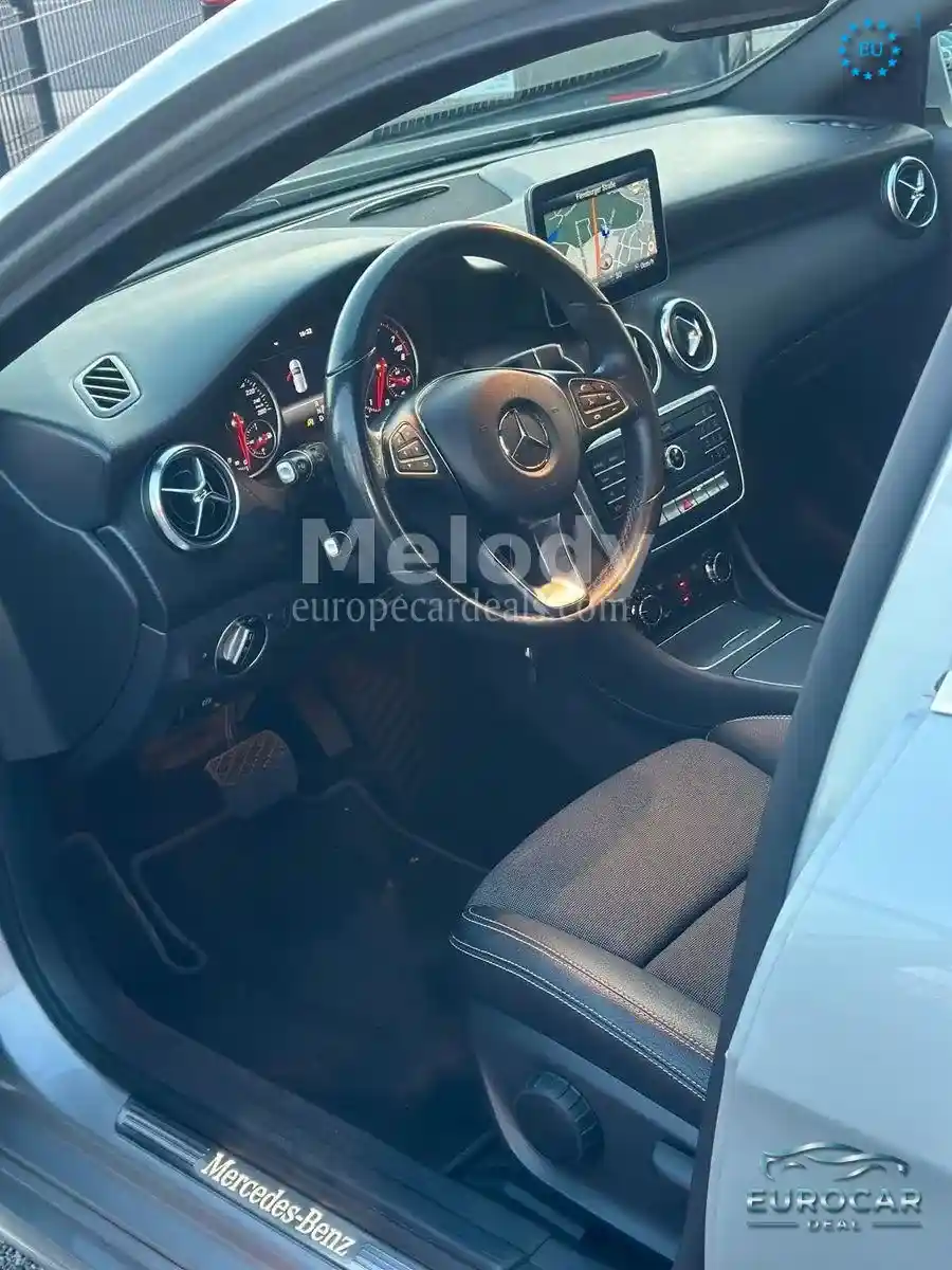 Mercedes-Benz A 180