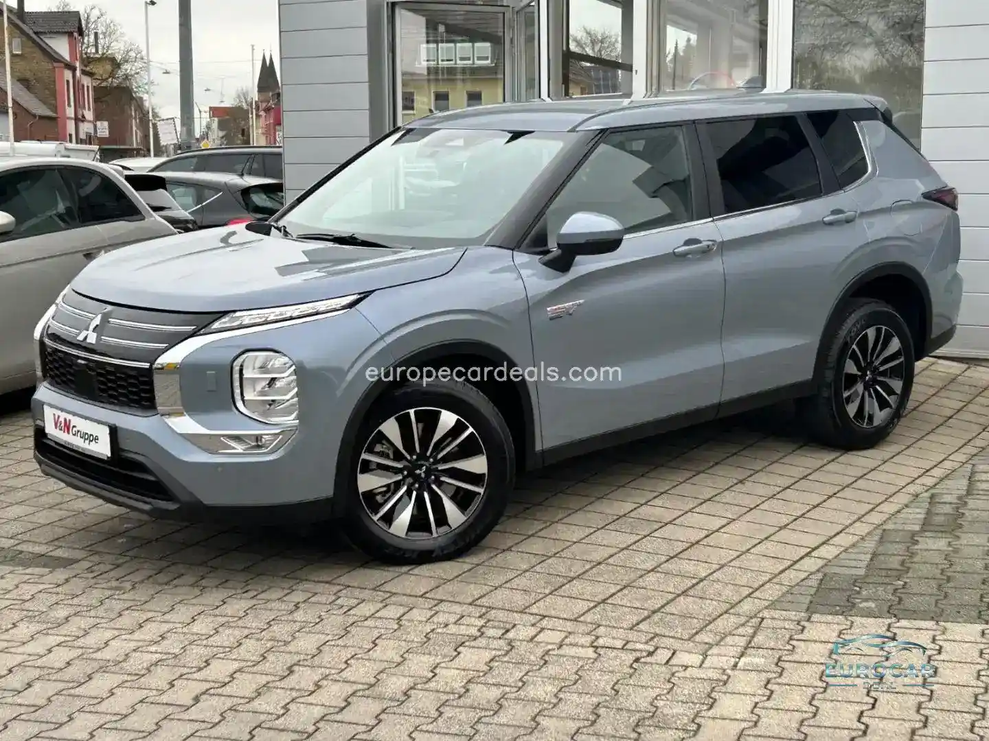 Mitsubishi Plug-in Hybrid Outlander