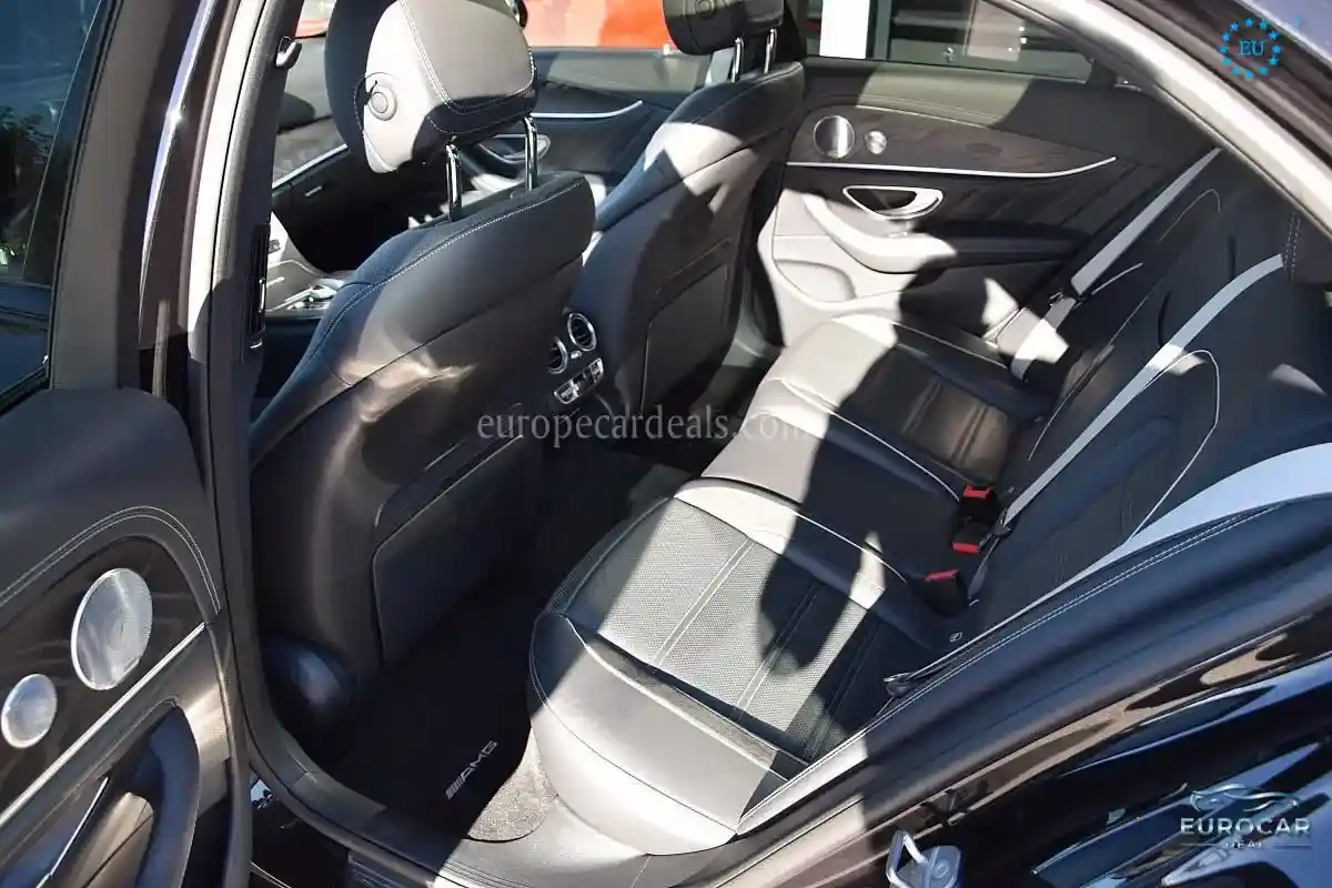 Mercedes-Benz E 63 AMG