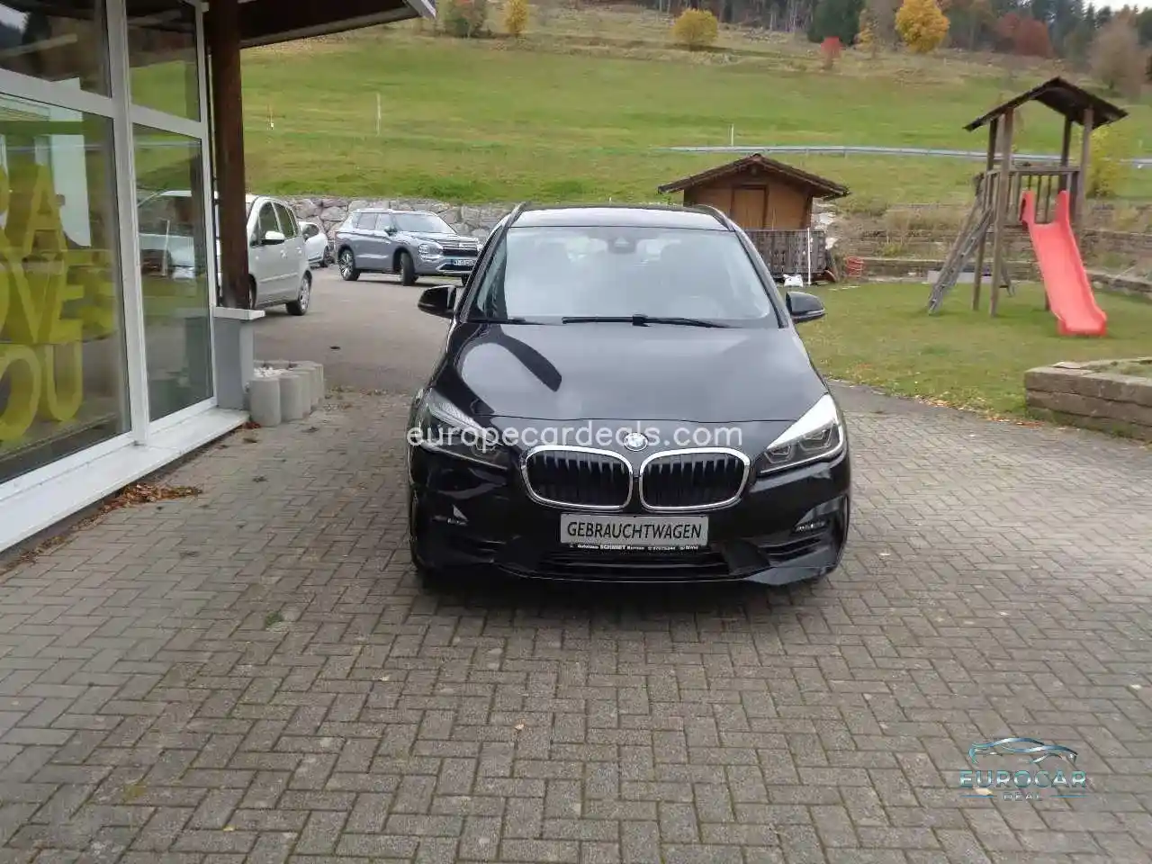 BMW 218