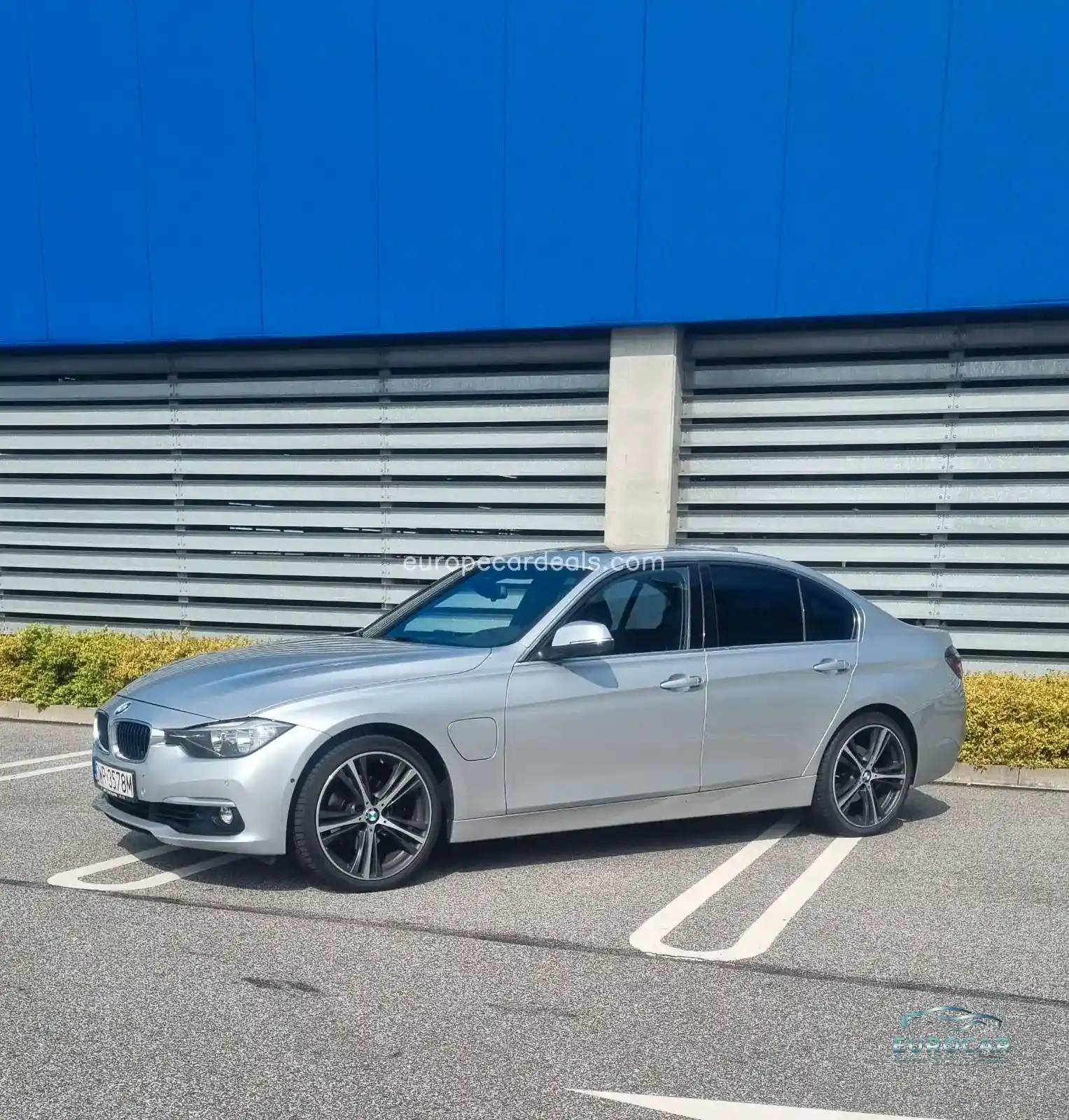 BMW 330