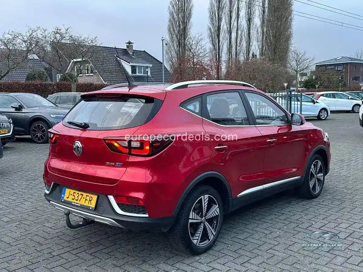 MG ZS