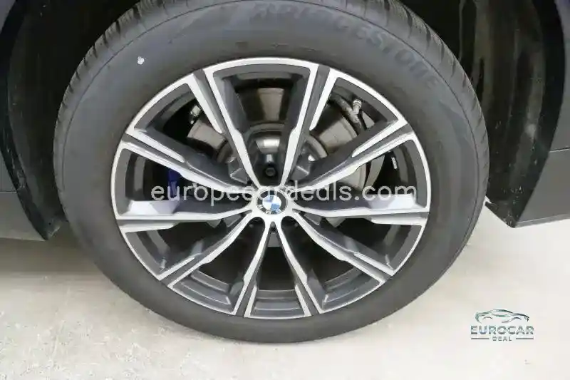 BMW X5 M50