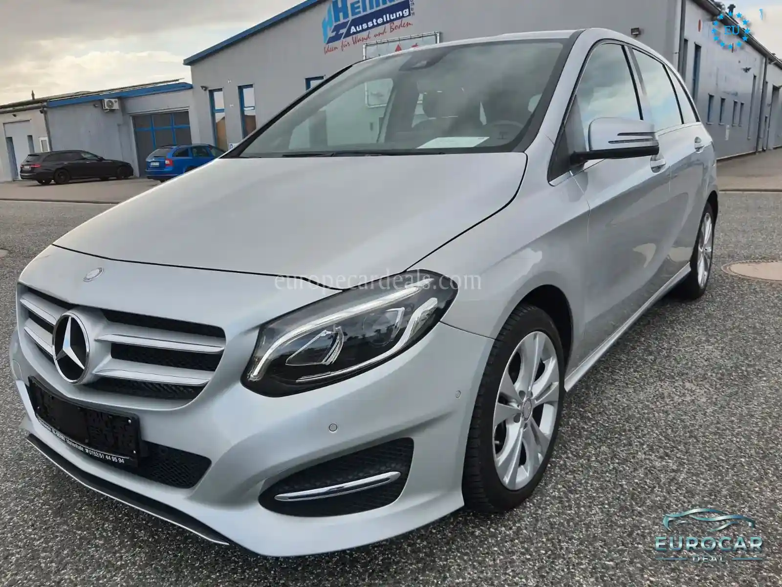 Mercedes-Benz B 180