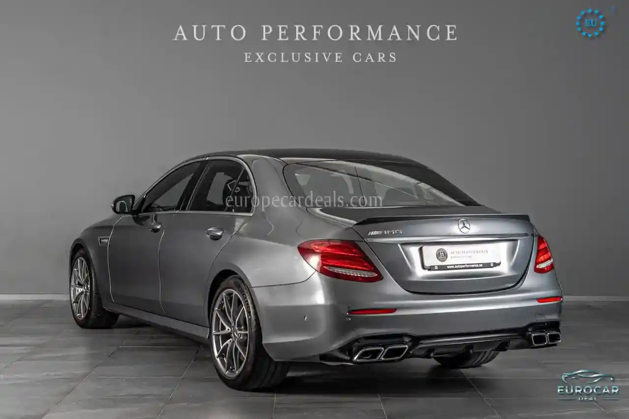 Mercedes-Benz E 63 AMG