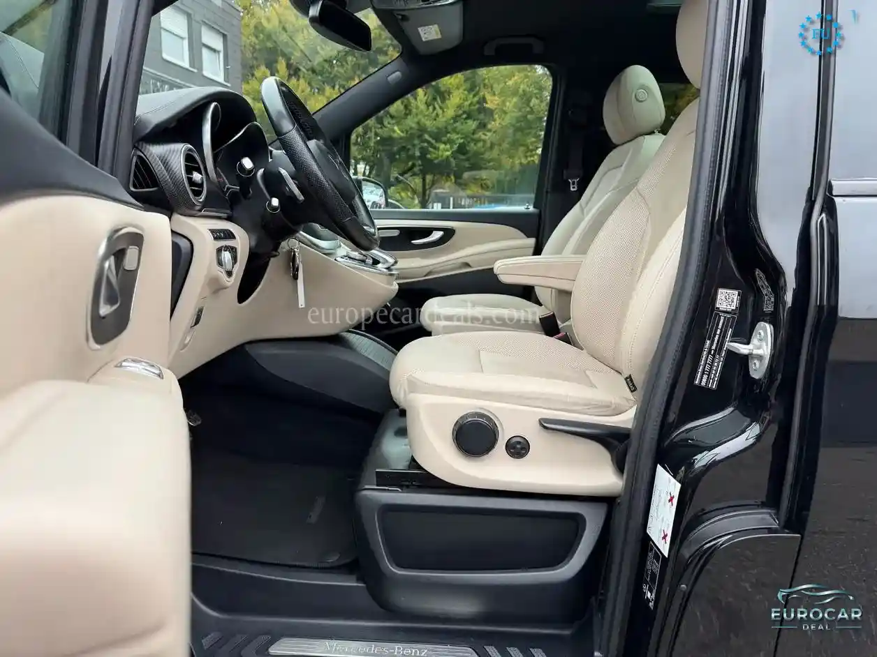 Mercedes-Benz V 250