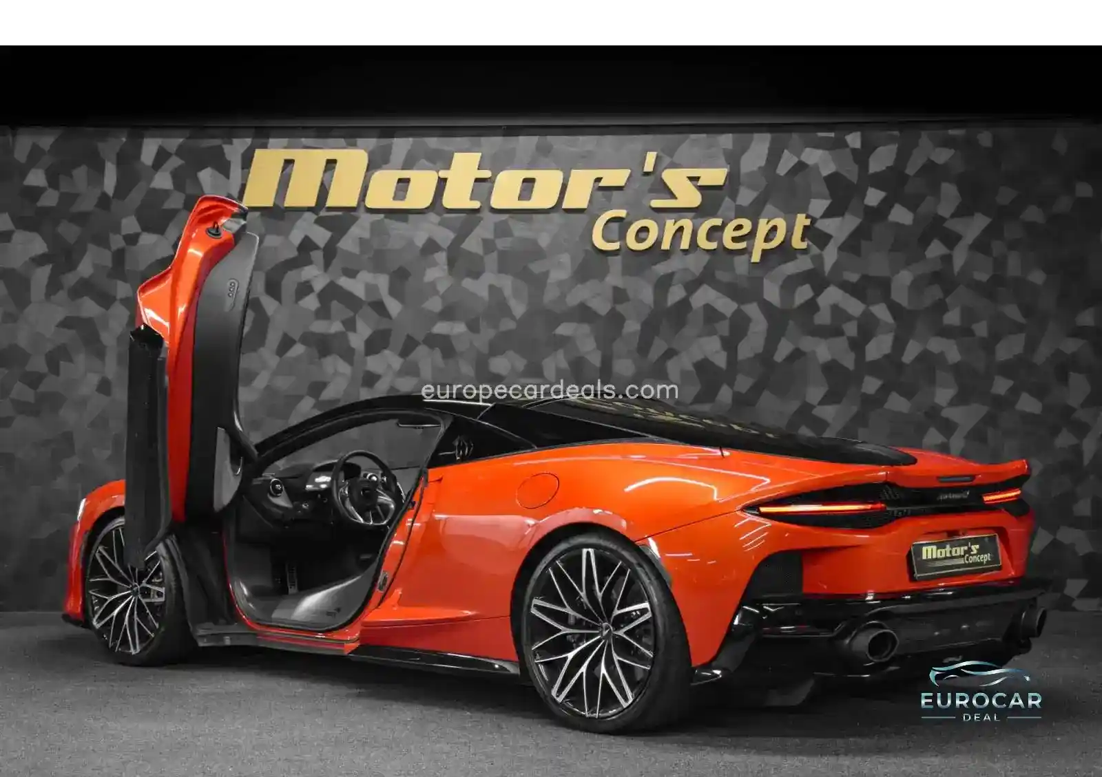 McLaren GT