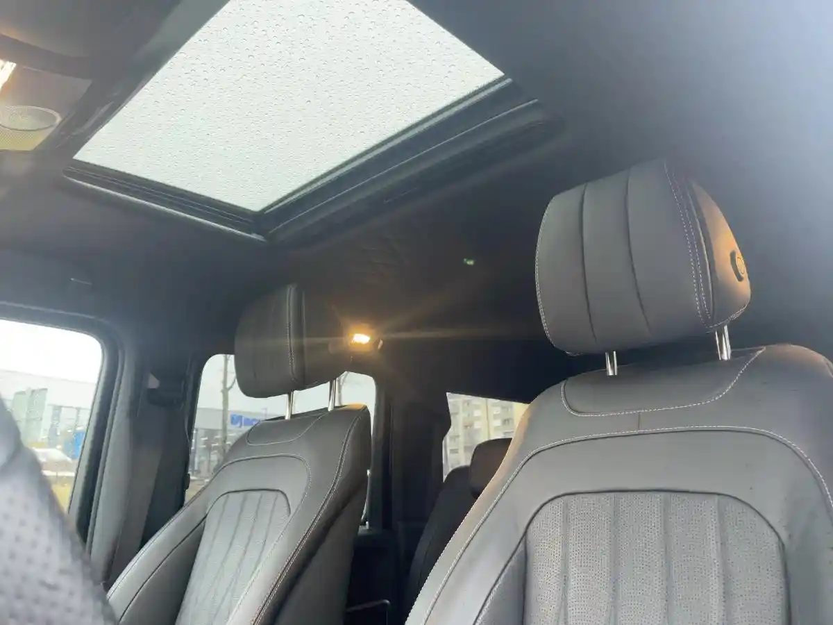Mercedes-Benz G 500
