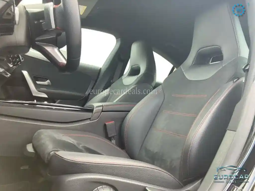 Mercedes-Benz CLA 220