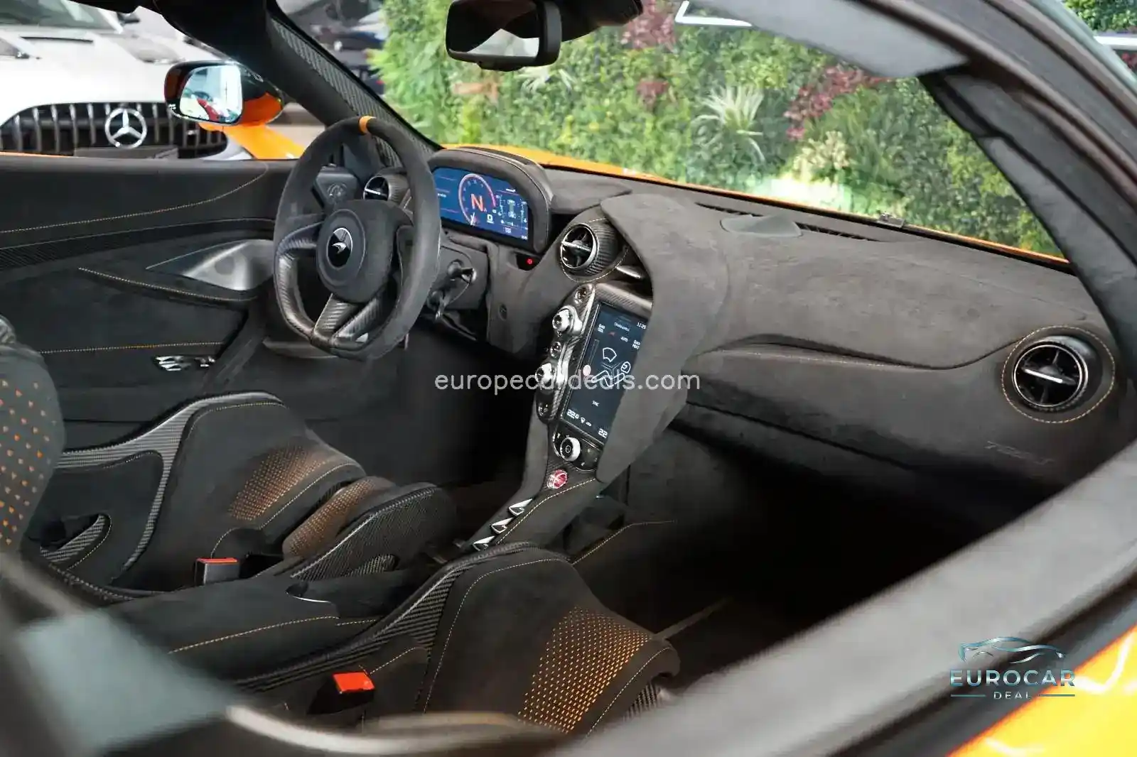 McLaren 765LT