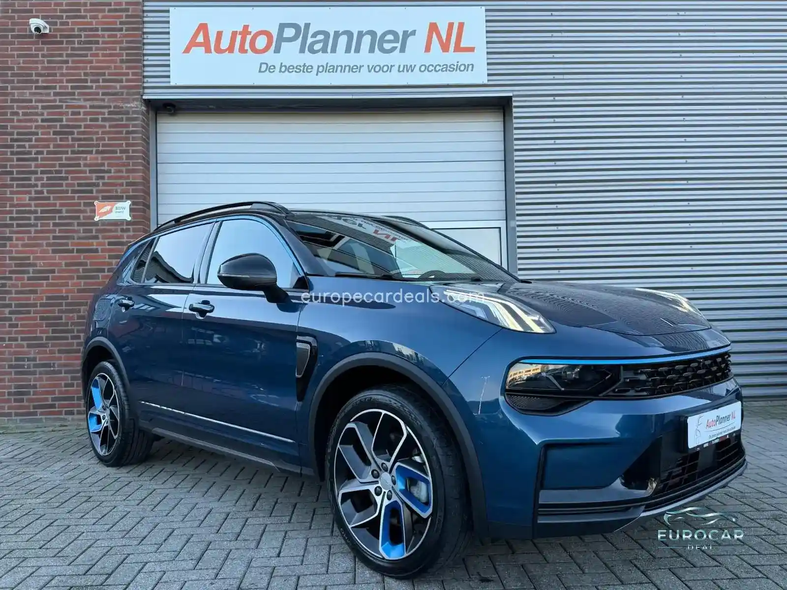 Lynk&Co 01