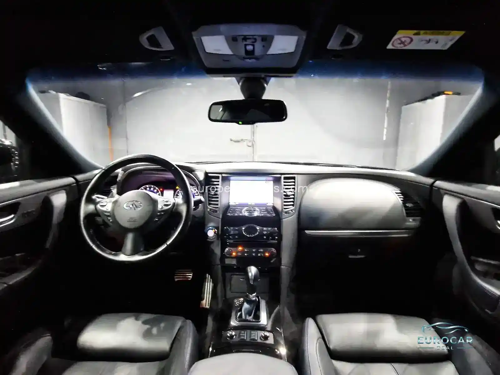 Infiniti QX70