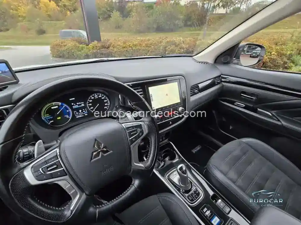 Mitsubishi Plug-in Hybrid Outlander