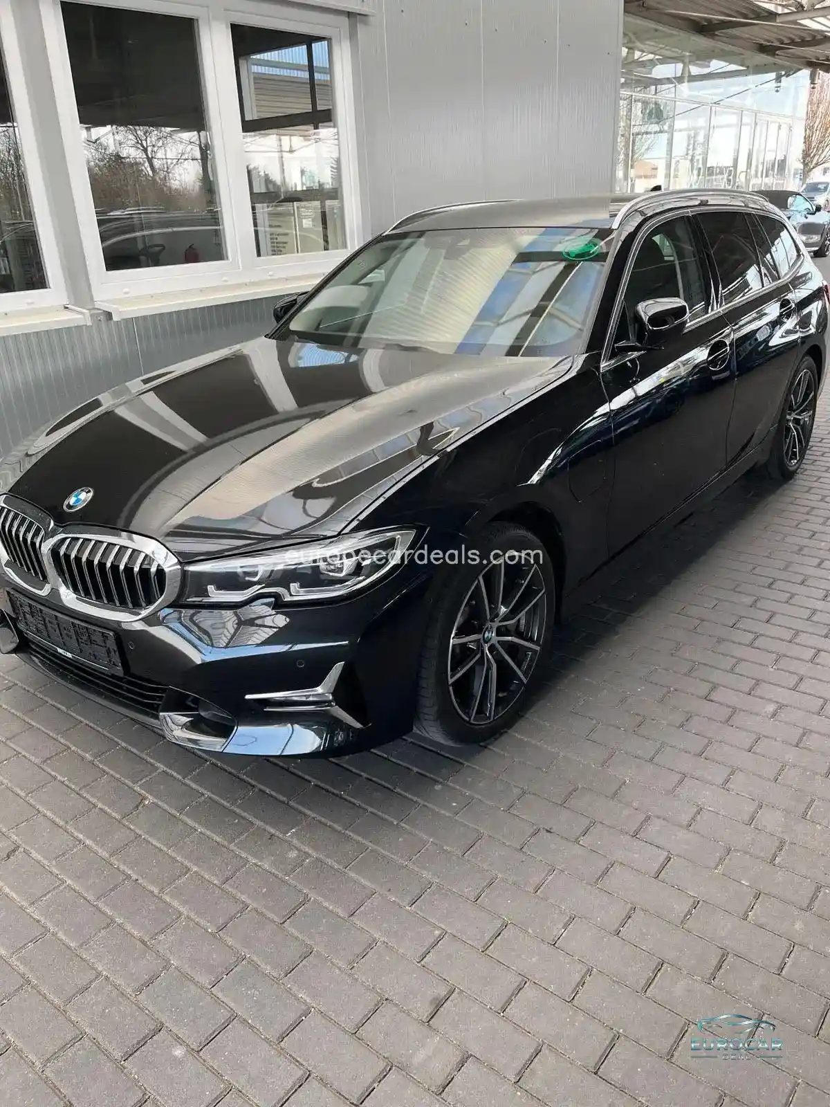 BMW 330