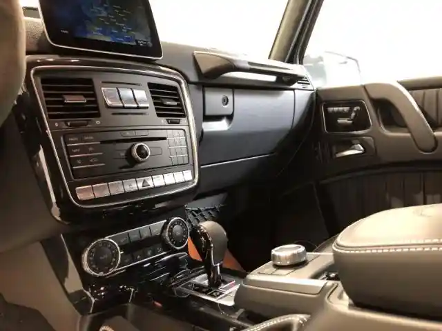 Mercedes-Benz G 500