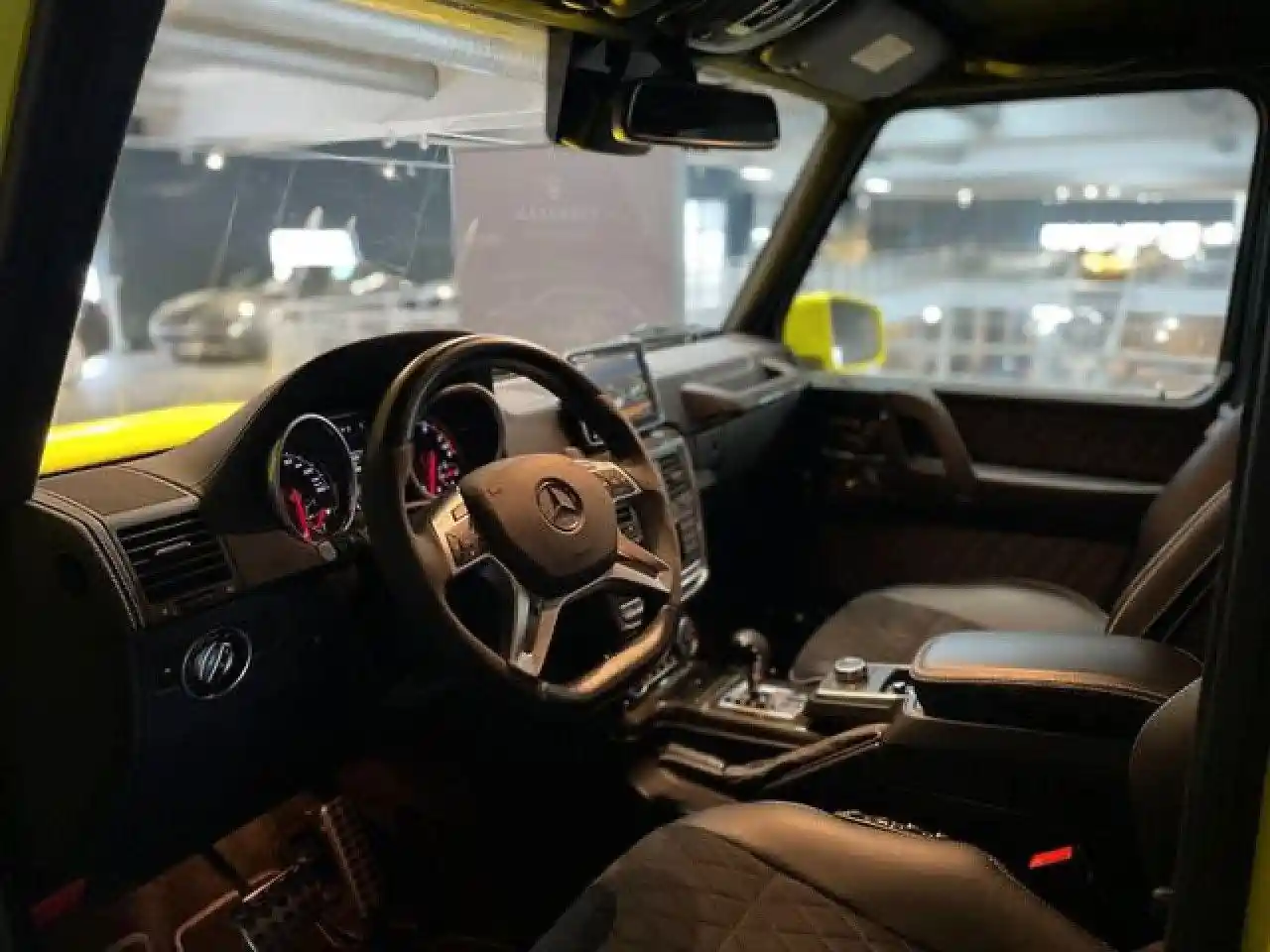 Mercedes-Benz G 500
