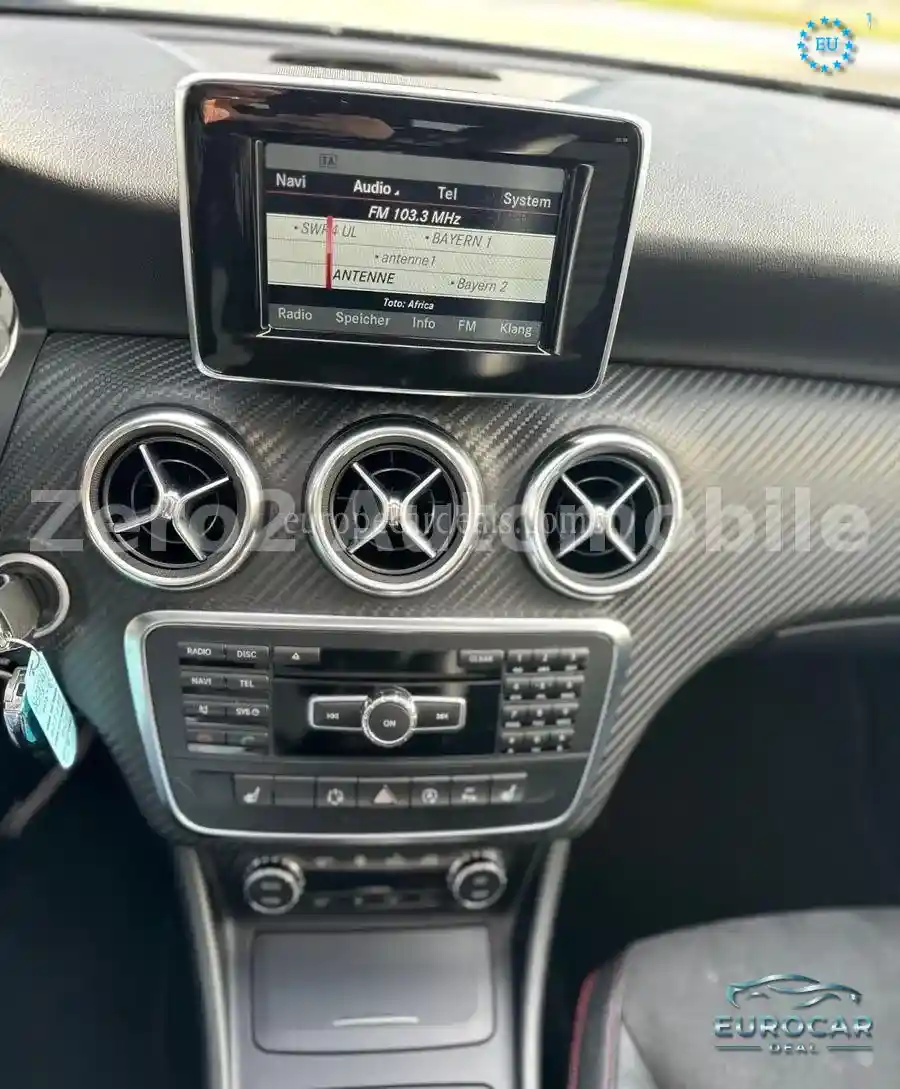 Mercedes-Benz A 200
