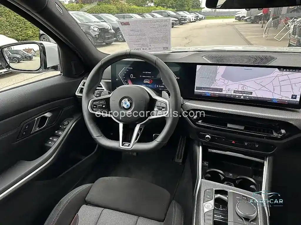 BMW 330