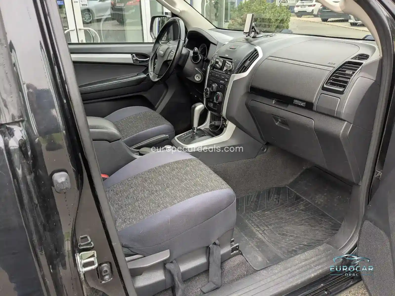 Space Cab 4WD