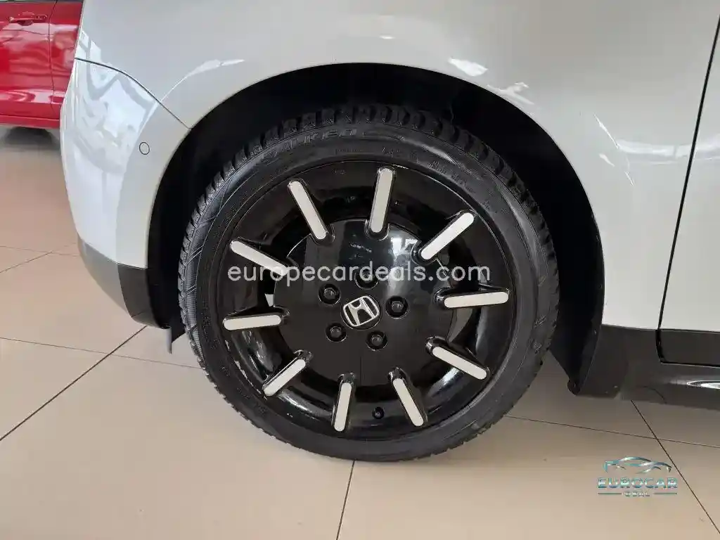 Honda e