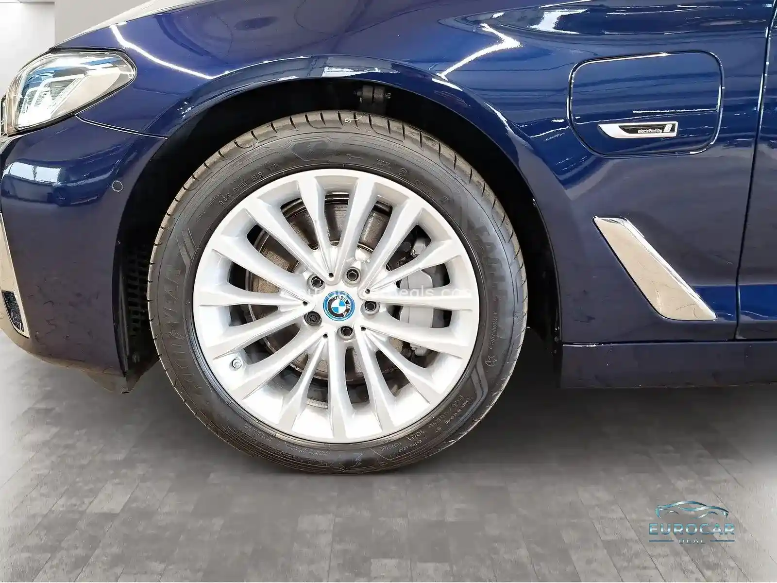 BMW 530