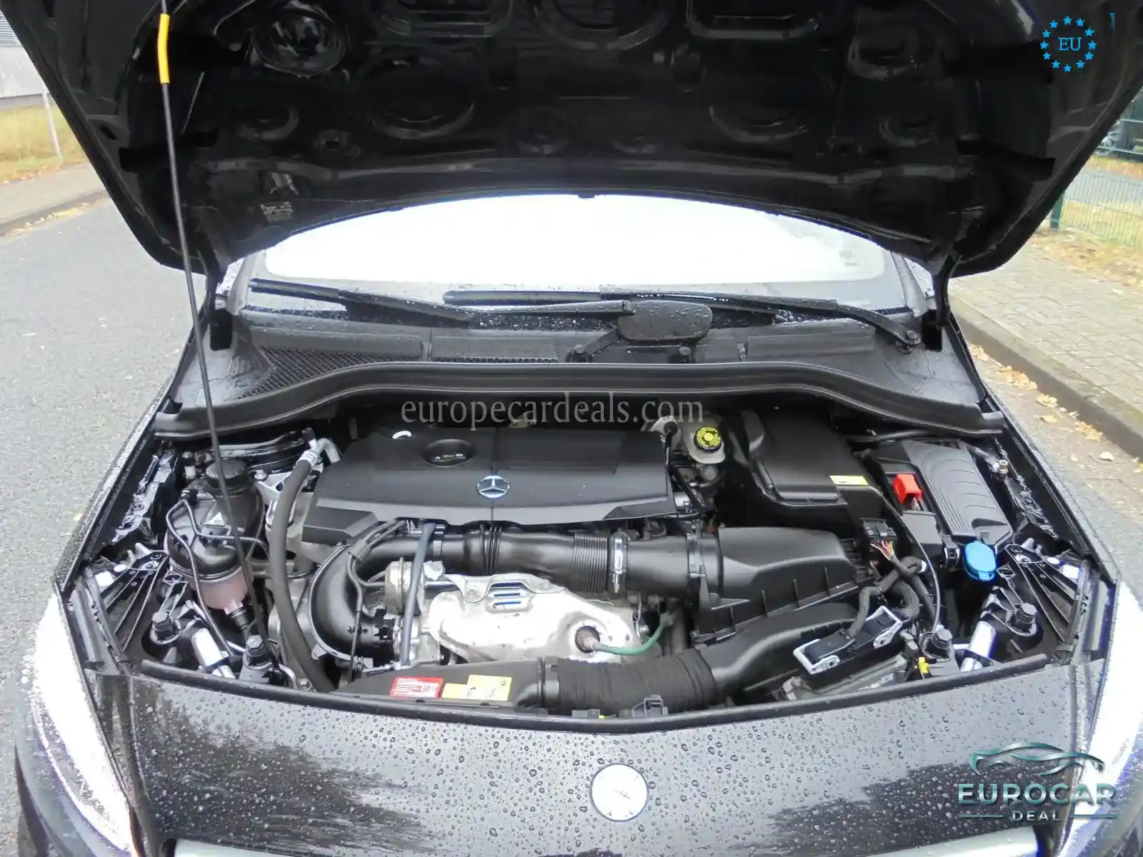 Mercedes-Benz B 200