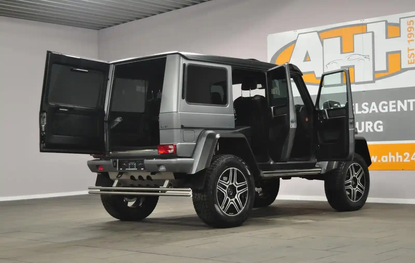 Mercedes-Benz G 500