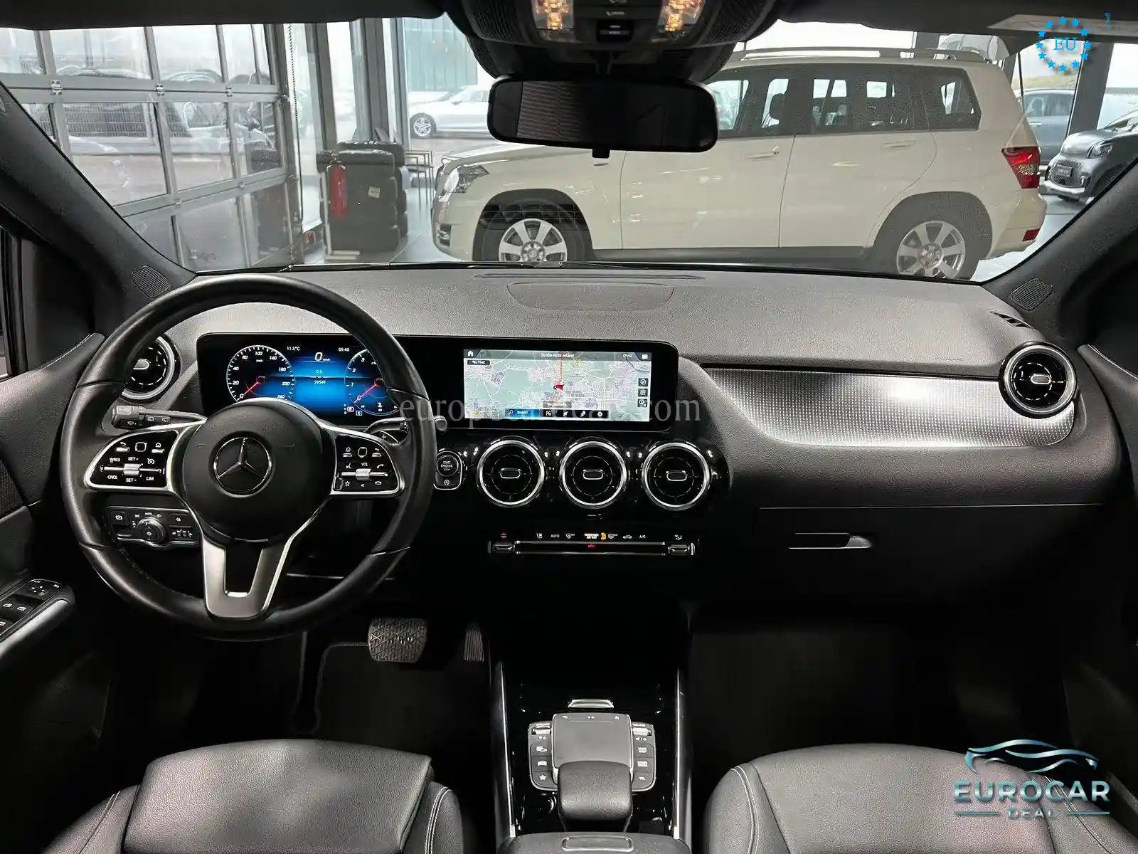Mercedes-Benz B 180