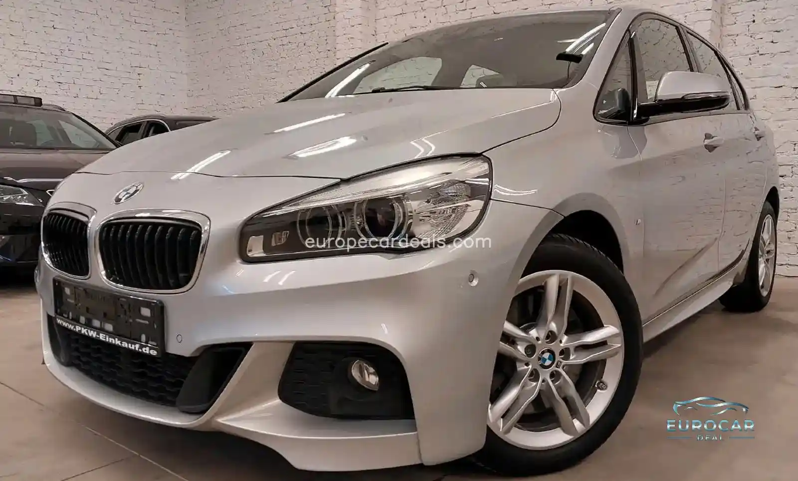 BMW 225
