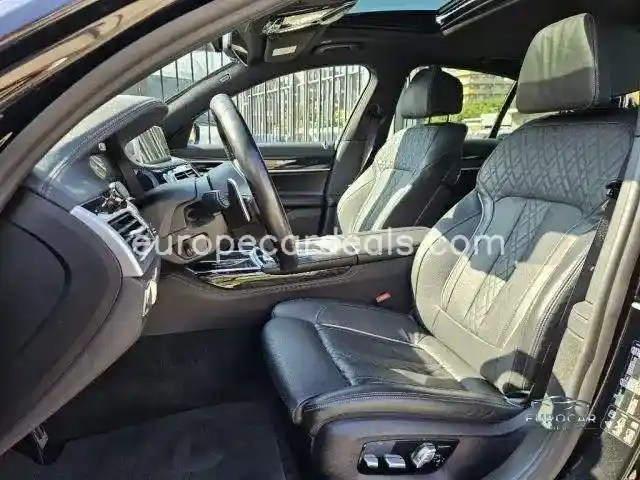 BMW 740