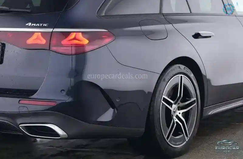 Mercedes-Benz E 300