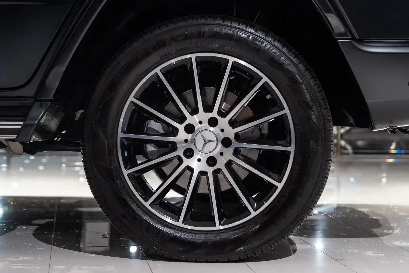 Mercedes-Benz G 500