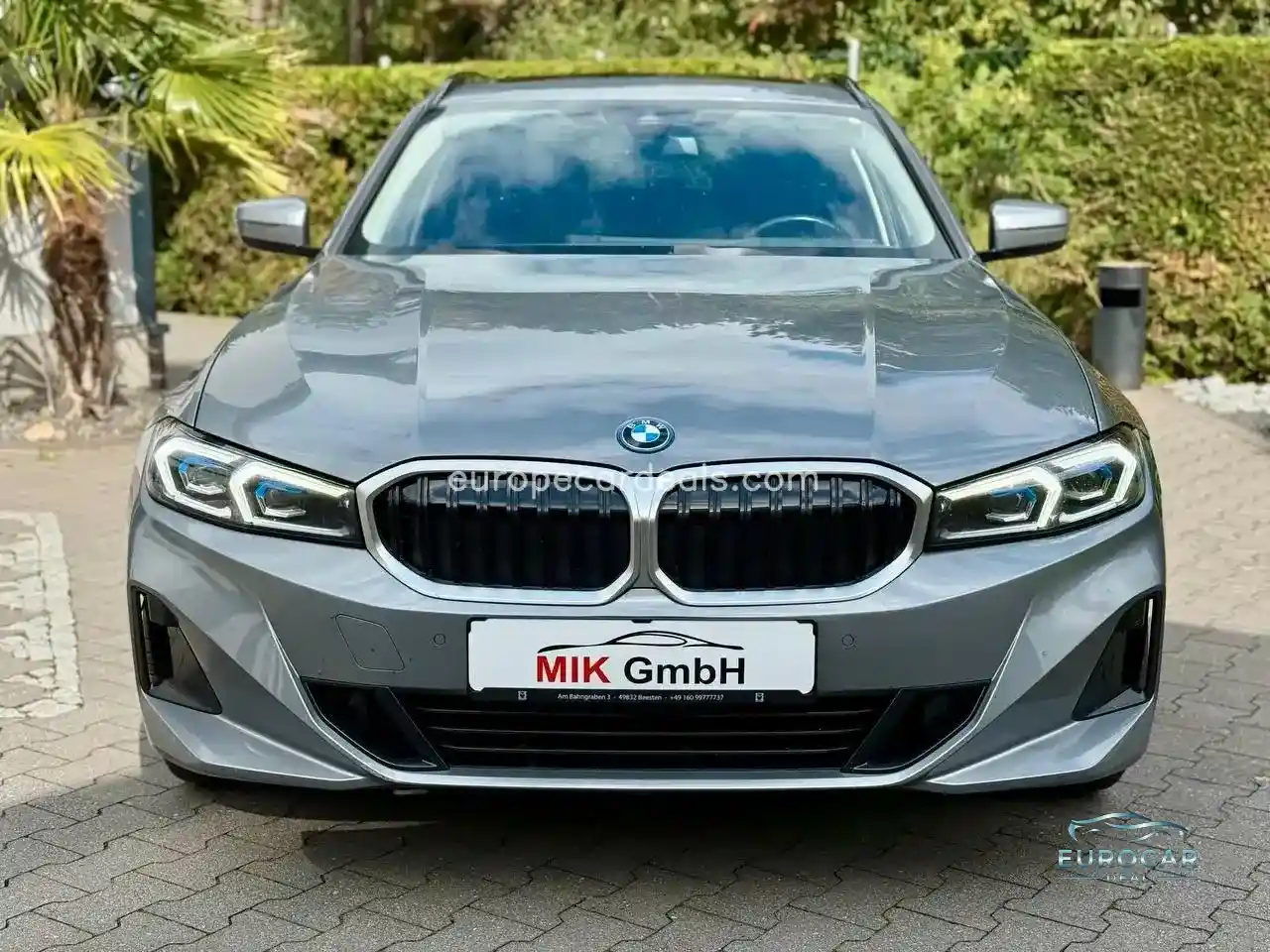 BMW 330