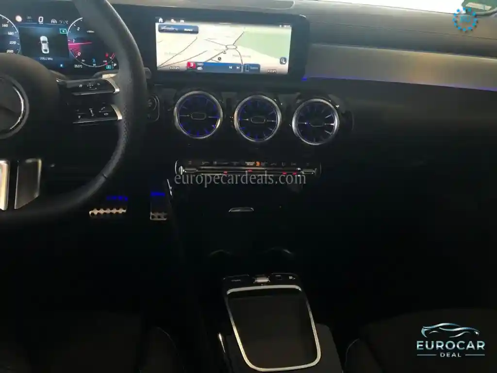 Mercedes-Benz CLA 220