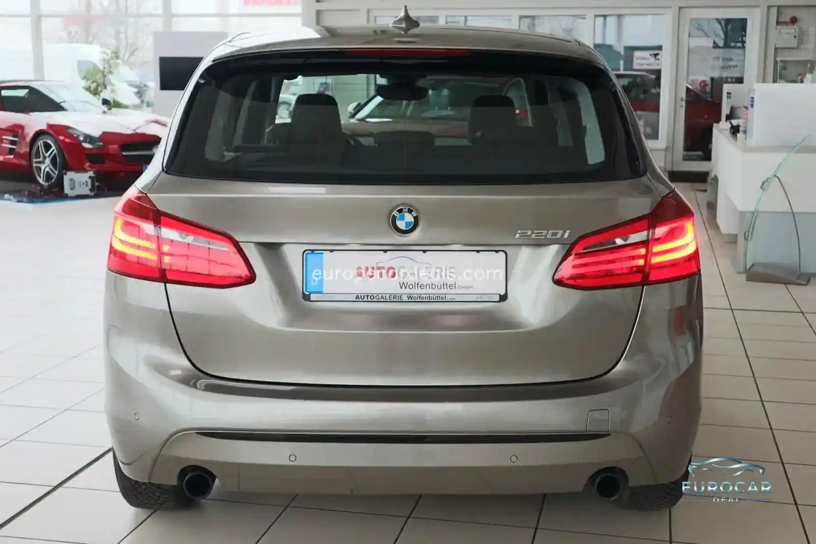 BMW 220
