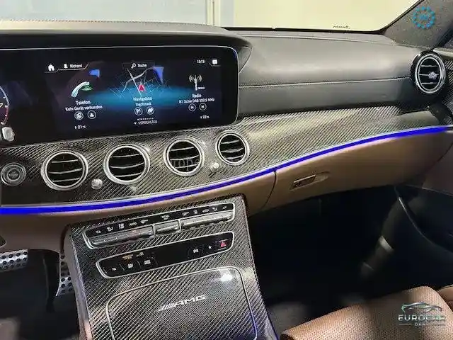 Mercedes-Benz E 63 AMG