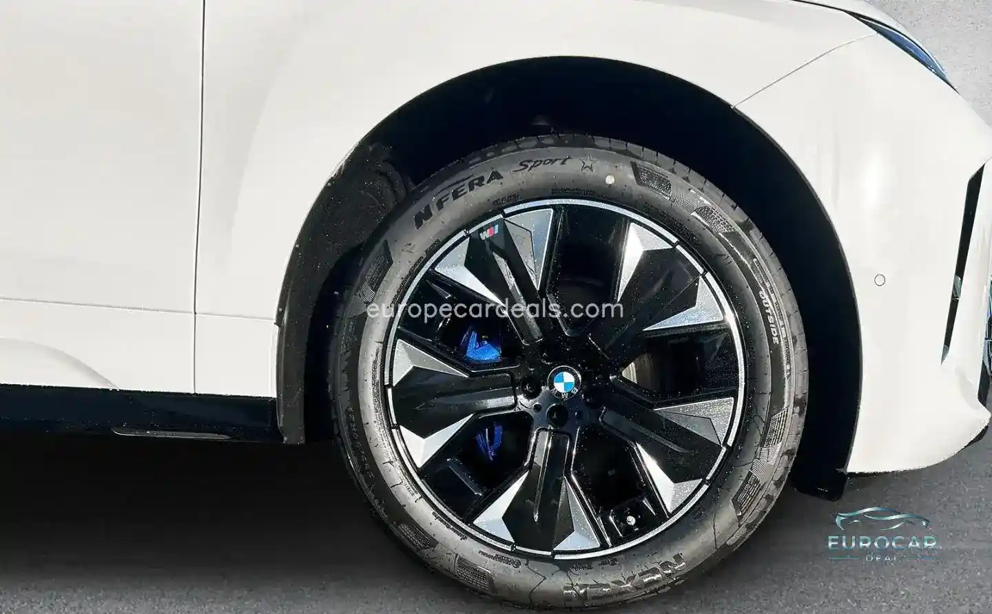 BMW iX