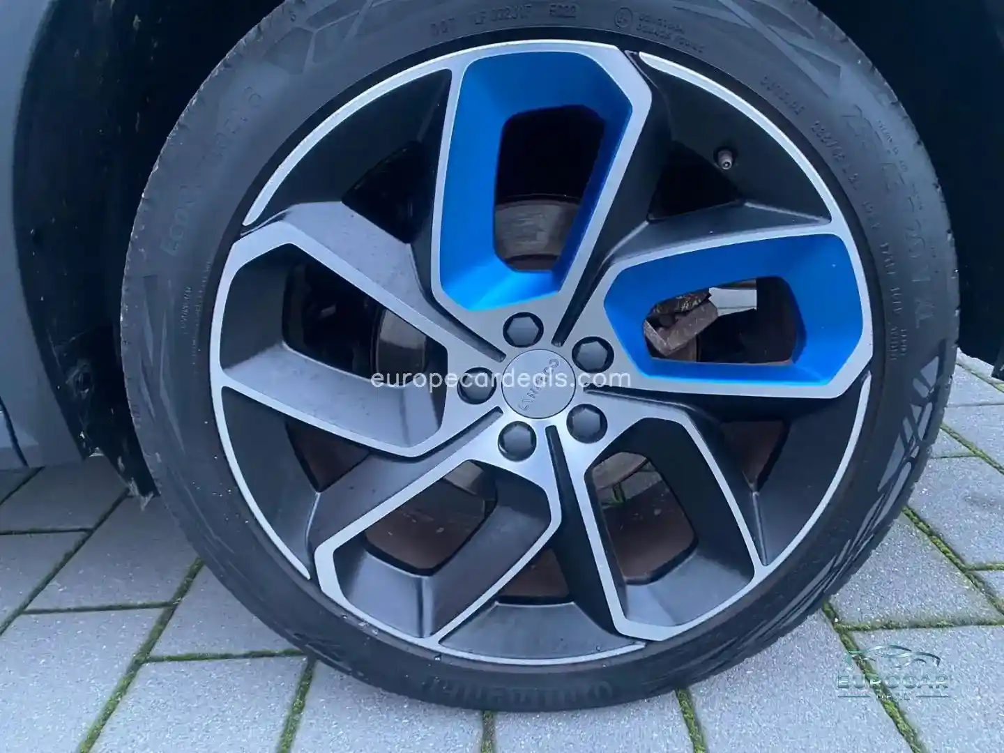 Lynk&Co 01