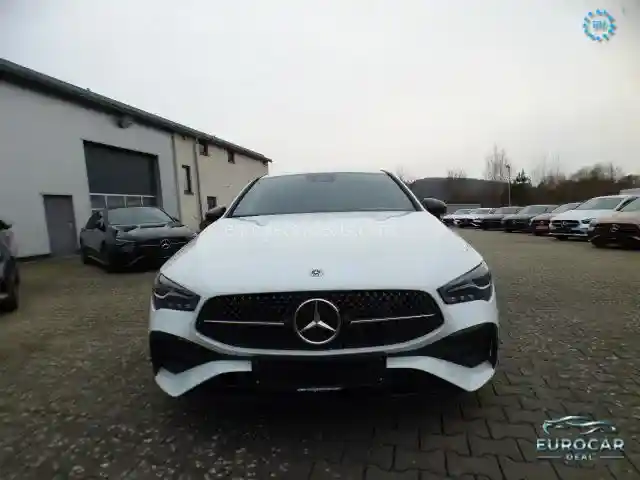 Mercedes-Benz CLA 200 Shooting Brake