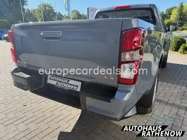 Space Cab 4WD L 1.9 TD EU6e Totwinkelassis