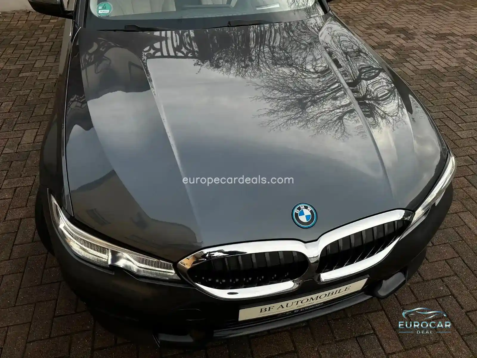 BMW 330
